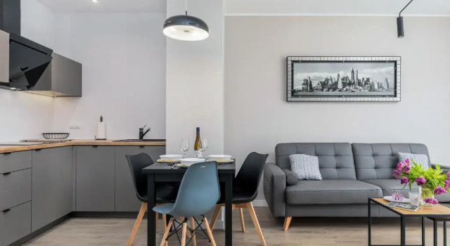 Апартаменты Superior Modern City Center Apartments by Noclegi Renters