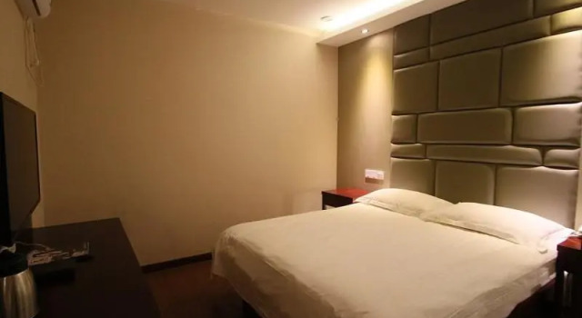 Двухместный номер Standard GreenTree Inn Shanghai Gongkang Road Branch