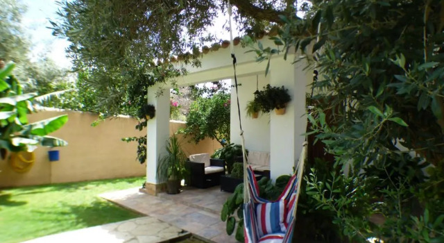 Коттедж Rural house with private pool, new and beautiful garden