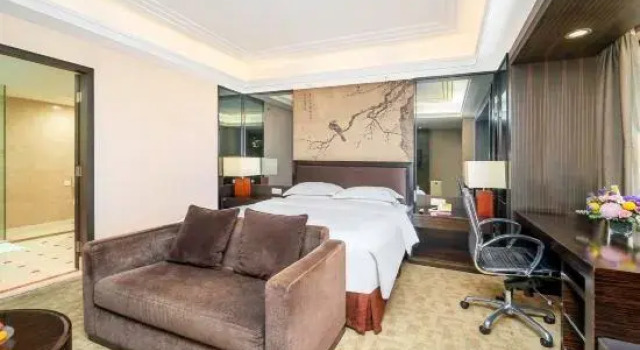 Номер Executive Zhongshan International Hotel