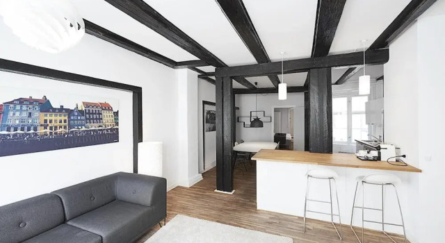 Апартаменты Charming 2-bed in City Center