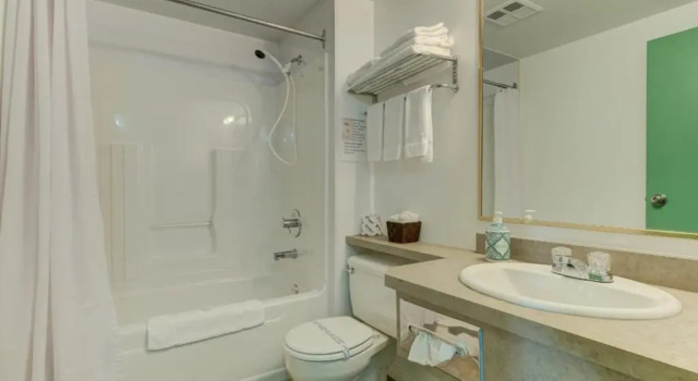 Четырёхместный номер Standard Hôtel Val-des-Sources