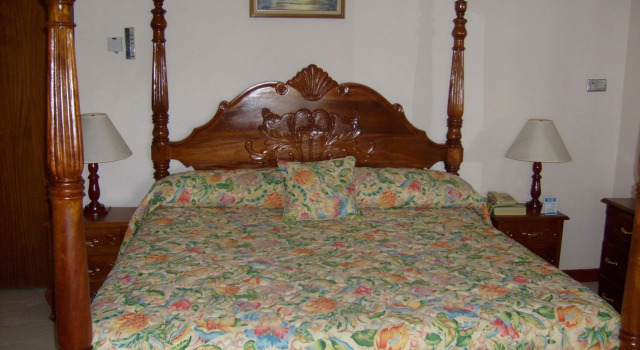 Seacrest Beach Hotel, Rezervasyon Otel Plantation Village Jamaika