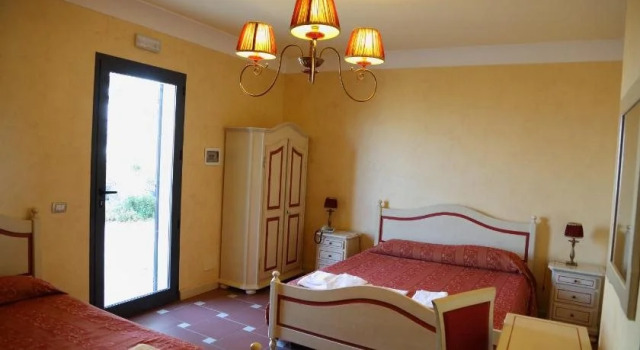 Agriturismo Monticelli, Book Hotel Hotels in Sicily with a Pool, Swimming Pool