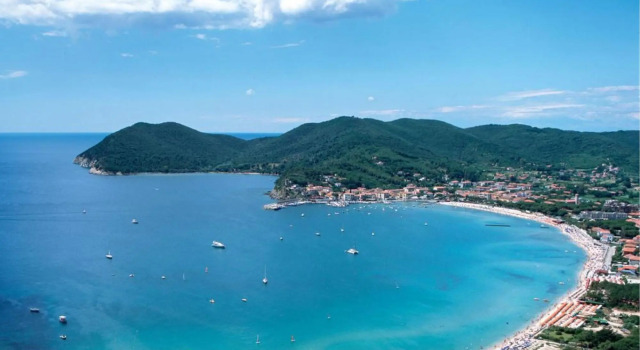 Bilocale Villa Nella just a few meters from the beach and from the center of Marina di Campo-V.NELLA BILO, Book Villa Marina di Campo Elba
