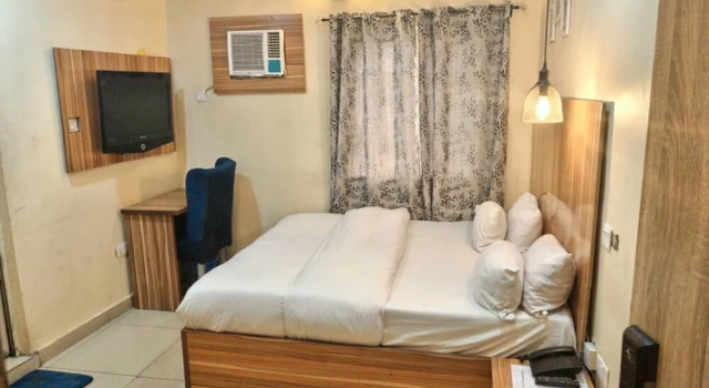 Номер Business Ontario Suites