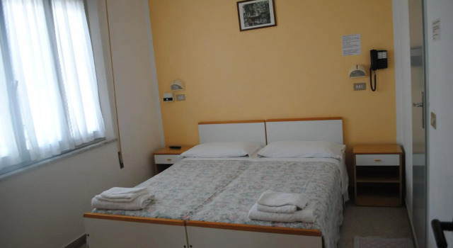 Hotel Pigalle, Забронировать Отель Римини - центр города Римини