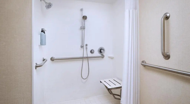 Номер Standard Courtyard by Marriott Charleston Historic District