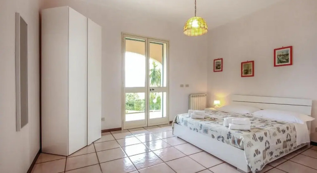 Vito House, Prenota Hotel Casteldaccia Sicilia