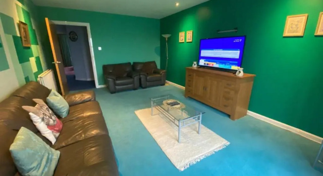 Апартаменты Comfortable, self contained 2 double beds town apartment near Pittodrie Stadium