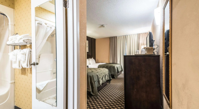 Четырёхместный номер Standard Quality Inn Ithaca - University Area