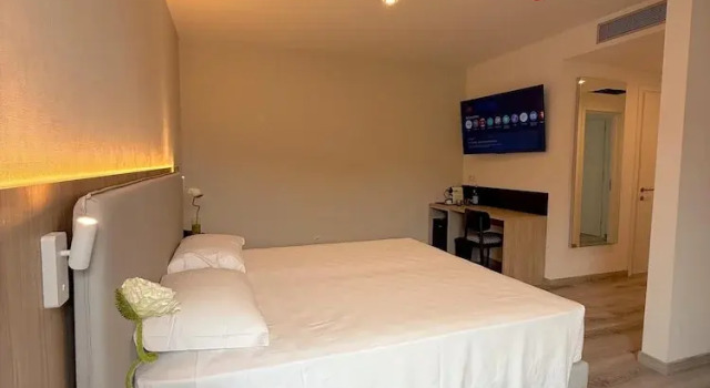 Трёхместный номер Standard Lake & More Suite Hotel