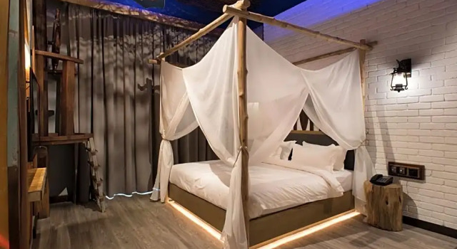 Четырёхместный семейный люкс Vangohh Eminent Hotel & Spa