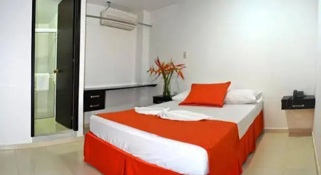 Hotel San Lorenzo, Rezervovat Hotel Hotely v Santander s parkováním, Parkování