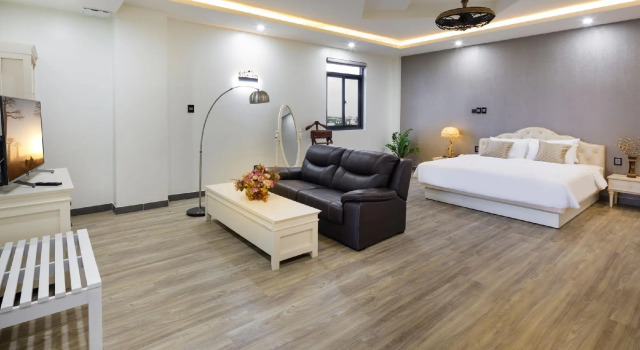 Lara Hotel Long Xuyen, Book Hotel Hoteller i An Giang med parkering, Parkering