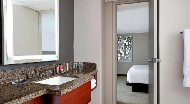 Люкс Bethesda Marriott