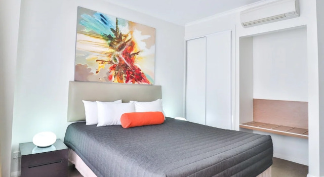 Апартаменты Deluxe Indulge Apartments - Ontario