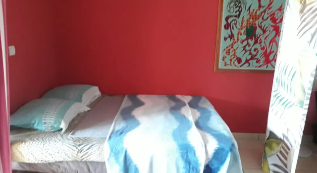 Bungalow i balkonem la cariole