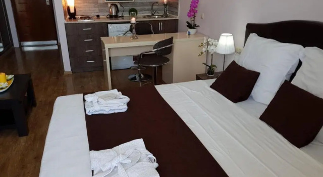 Апартаменты Lux Apartment