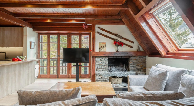 Luderna - Tríplex Nin C2 Arenho, Rezervasyon Otel Naut Aran Catalonia