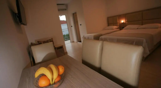 Студия с балконом и с видом на море Apartments Obala - Katić