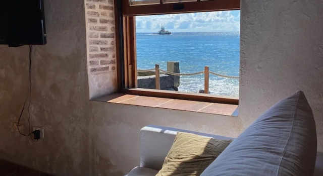 Barrel House St. Eustatius, Prenota Bed & breakfast Oranjestad Bonaire, Sint Eustatius e Saba