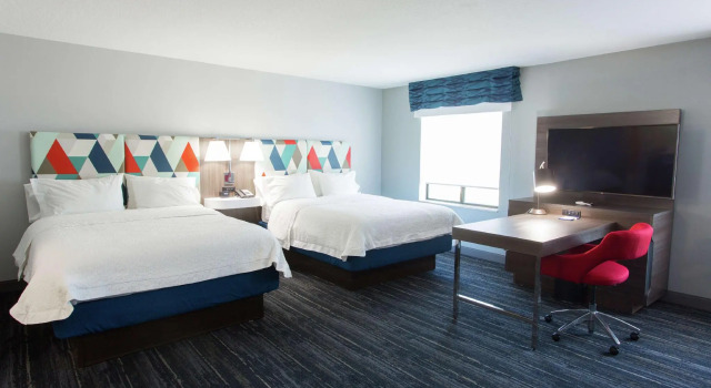 Четырёхместная студия Hampton Inn & Suites Ankeny