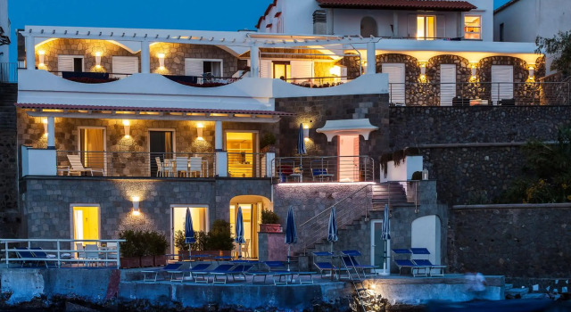 Ischia Blu Resort, Забронировать Курортный отель Отели Искья с бассейном, рядом с Порт Искья, Бассейн