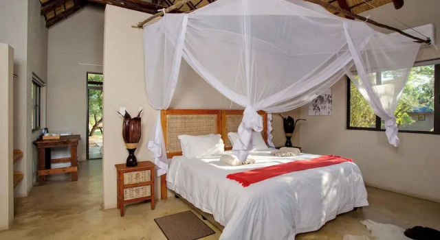 Номер Luxury Kubu Bush Lodge