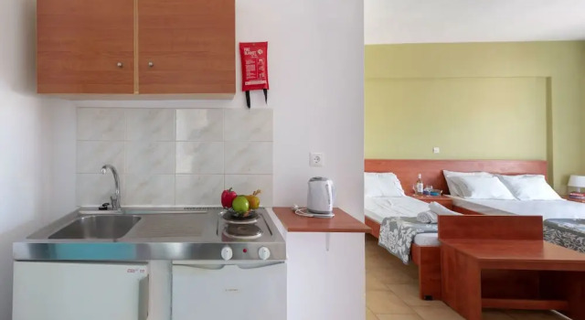 Студия Socrates Apartments