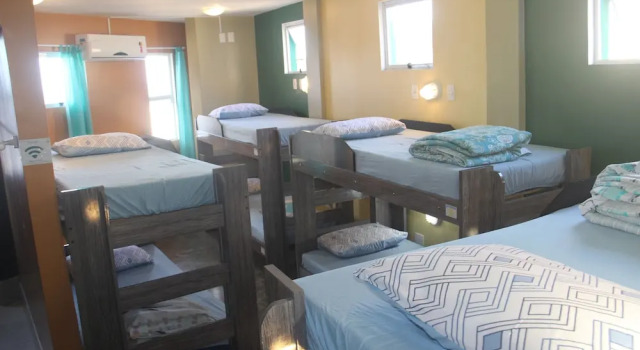 Кровать в общем номере (мужской номер) с балконом Hostel Yes Brasil