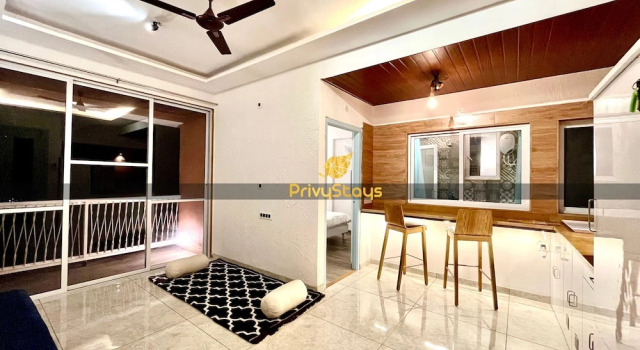 Двухместные апартаменты Deluxe с балконом PrivyStays St. Ricky's Apartment Hotel