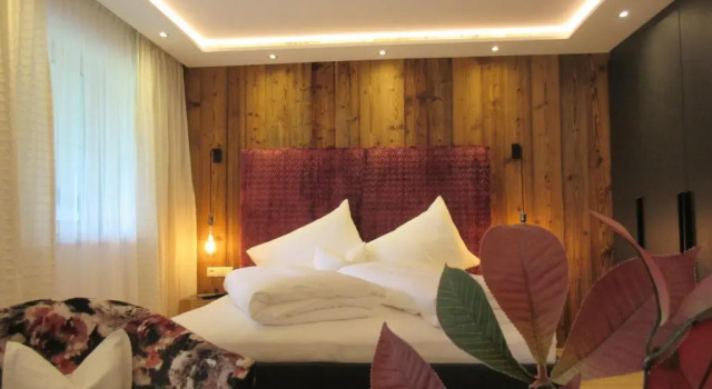 Апартаменты Hotel Garni Jagdhof