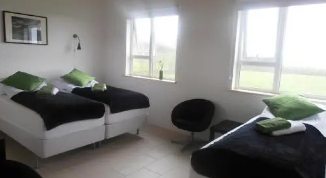 Giljur Guesthouse, Забронировать Отель Вик 
