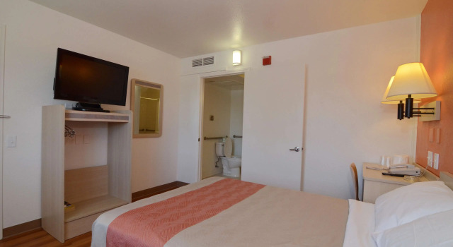 Двухместный номер Motel 6-Indio, CA - Palm Springs