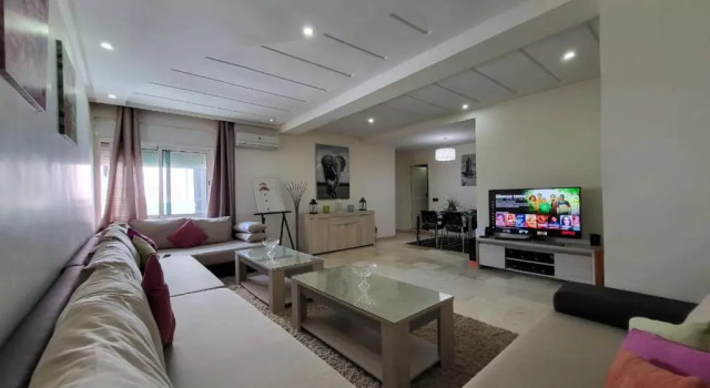Luxury Spacious Apartment Midtown Casablanca, Забронировать Апартаменты/квартира Апартаменты Касабланки, рядом с Центральный рынок Касабланки, Апартаменты/квартира