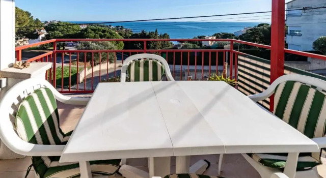 CAU DEL LLOP 69 Apartamento con vistas al mar, Забронировать Апартаменты/квартира Отели Льянсса с парковкой, рядом с Музей акварели Фонда Жозепа Мартинеса Лосано, Парковка