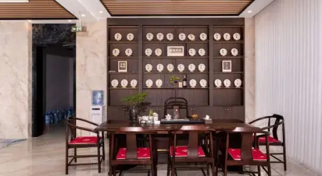Shuxin Qicai Grand Hotel, Prenota Hotel Lincang Yunnan