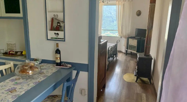 Holiday Home Liliana, Book Hotel Hotels in Como with Parking, Parking