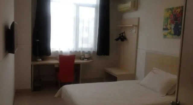 Номер Standard Jinjiang Inn Central Changshu Yushan