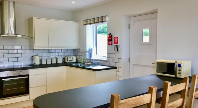 Blackdown Views - New 6 Bedroom Eco House, Boek Hotel Dunkeswell Blackdown Hills