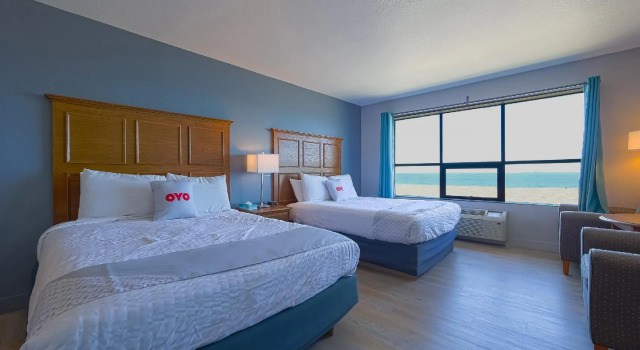 Четырёхместный номер Standard с видом на океан Waves Hotel NYE Beach - Newport OR