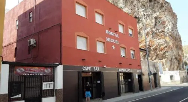 Hostal Miguel, Prenota Hotel Calahonda Costa Tropical