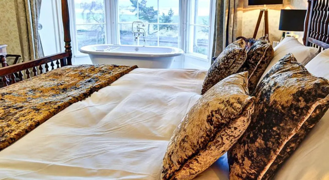 Номер Luxury Bay Villa