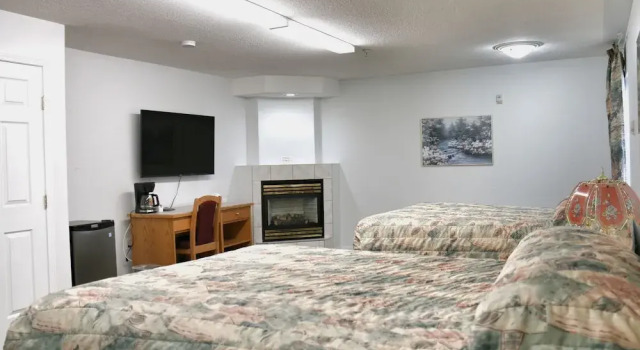 Western Budget Motel Plus Mosaic Suites, Book Motel Red Deer Central Alberta