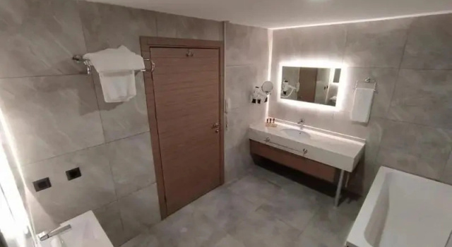 Одноместный люкс с видом на город Anemon Kent Karabük Otel