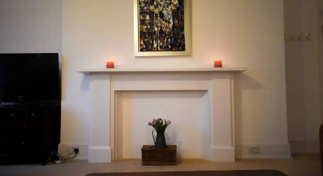 Grade 1 Listed 2 Bedroom Flat in Famous Sussex Square, Забронировать Отель Отели Исторического графства Суссекса 3 звезды, 3*