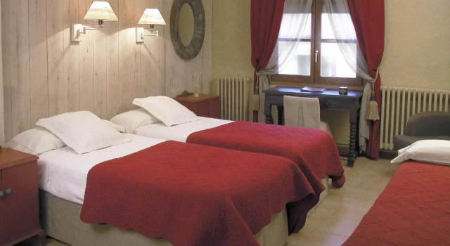 Двухместный номер Standard Hotel Plaza