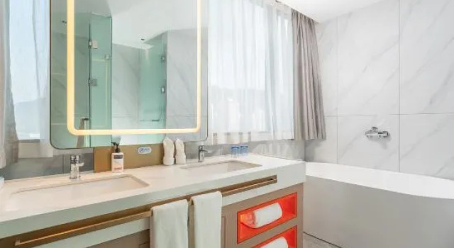 Люкс Holiday Inn Express BAZHONG CENTER by IHG