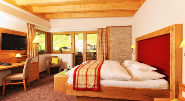 Двухместный номер Deluxe с балконом и с видом на горы Hotel Barbarahof Saalbach mit Joker Card